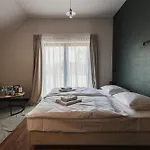Na Stawach 24 * Ószandec