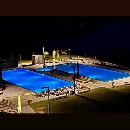 Na Stawach 24 Hotel *