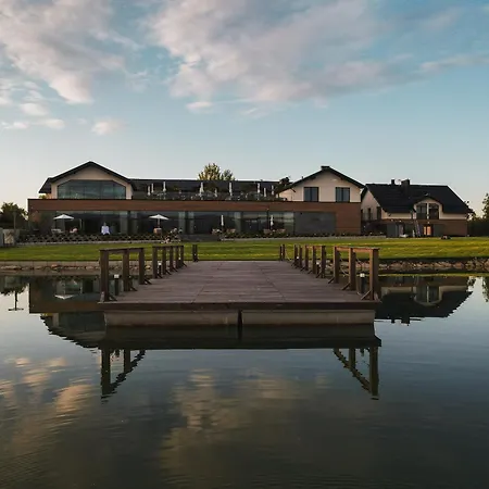 Hotel Na Stawach 24 *