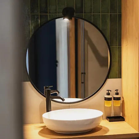 Hotel Na Stawach 24 *